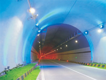 秦岭终南山隧道